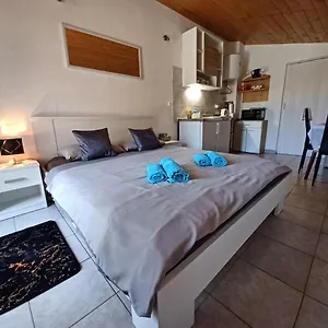 Pampas Studio, Self Check-in Appartamento Porec