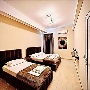 Kristian Apartamento